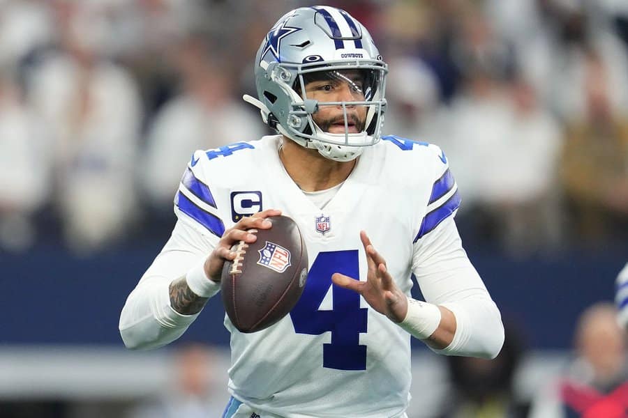 Dak Prescott De Vaqueros De Dallas Mantiene Paso Firme