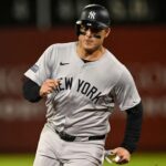 Yankees Hoy: Anthony Rizzo es duda para Yankees en playoffs por pelotazo