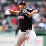 Carlos Carrasco regresa a Yankees firma contrato de ligas menores