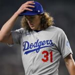 Los Dodgers Vencen a los Rangers 1-0 en un Duelo de Pitcheo